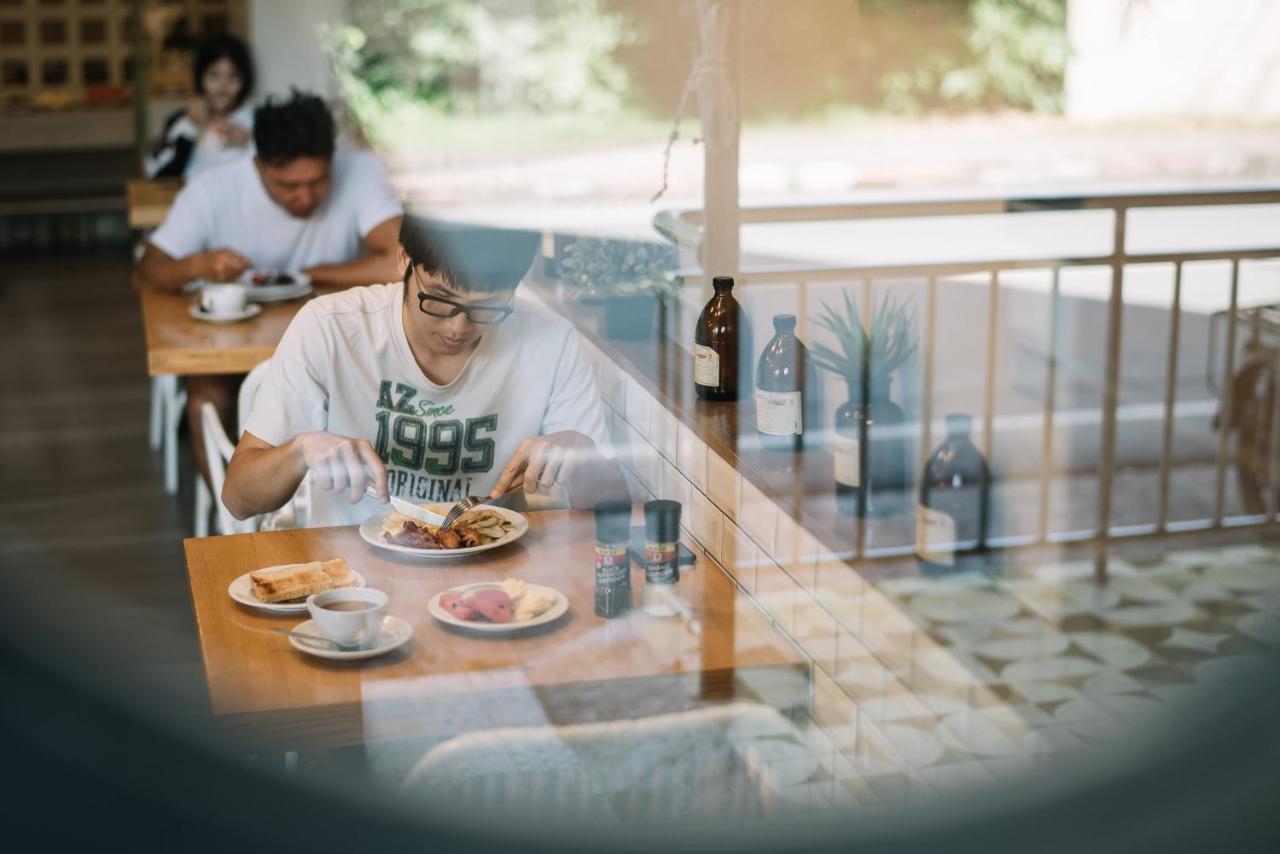 Sugar Ohana Poshtel Pantai Kata Bagian luar foto